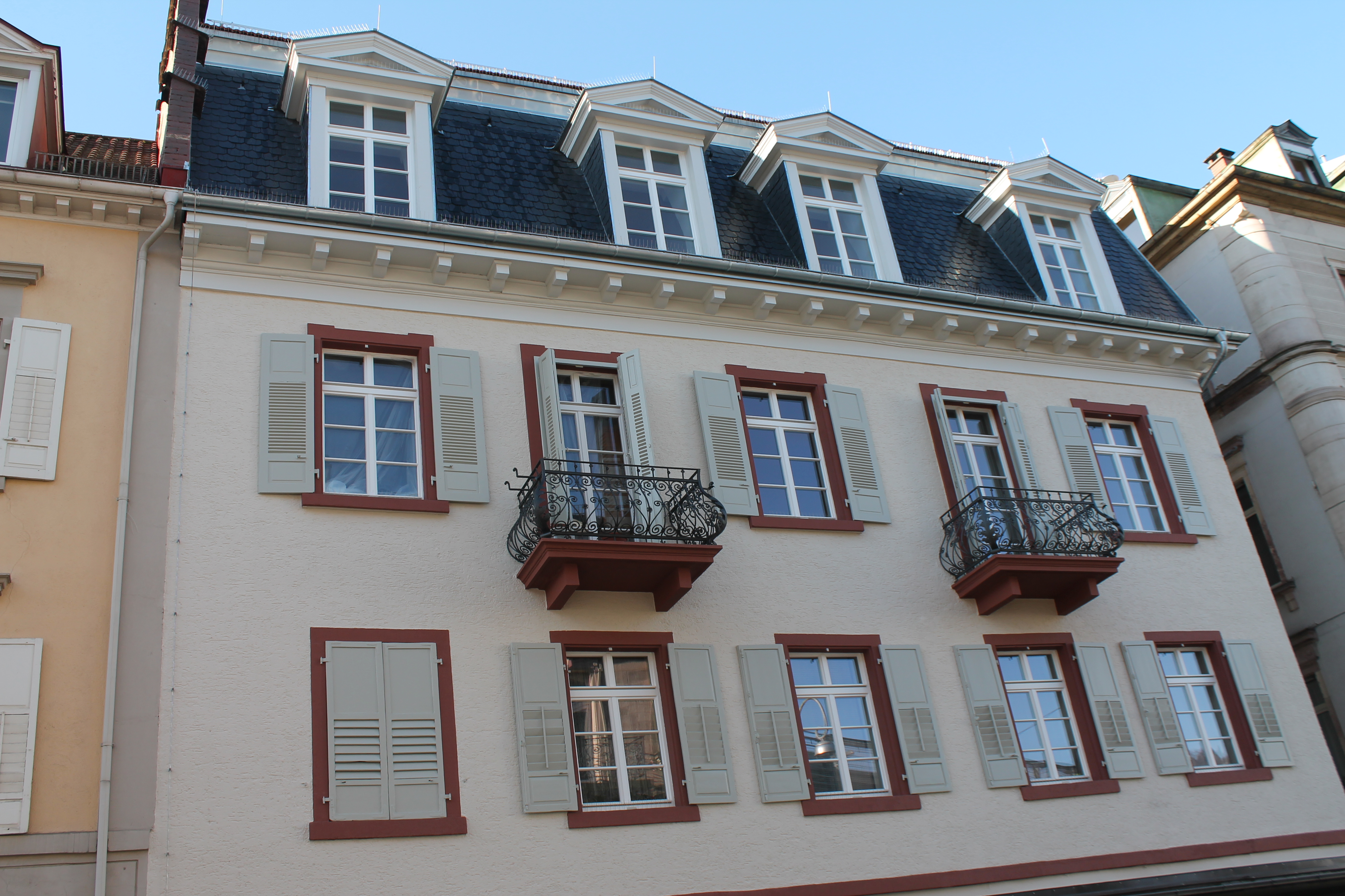 Sanierte 4-Zimmer-Stadtwohnung im Herzen von Baden-Baden